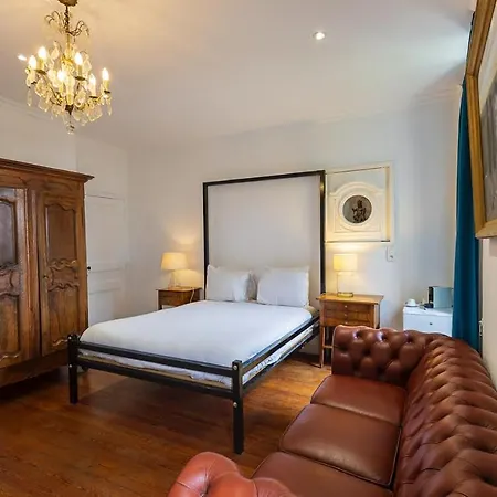 Royale: Luxurious Retreat With Heated Pool *